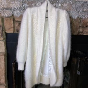 Pristine white Angora sweater, beautiful in great condition